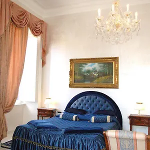 Guest house Charme Holidays Colosseum, Rome