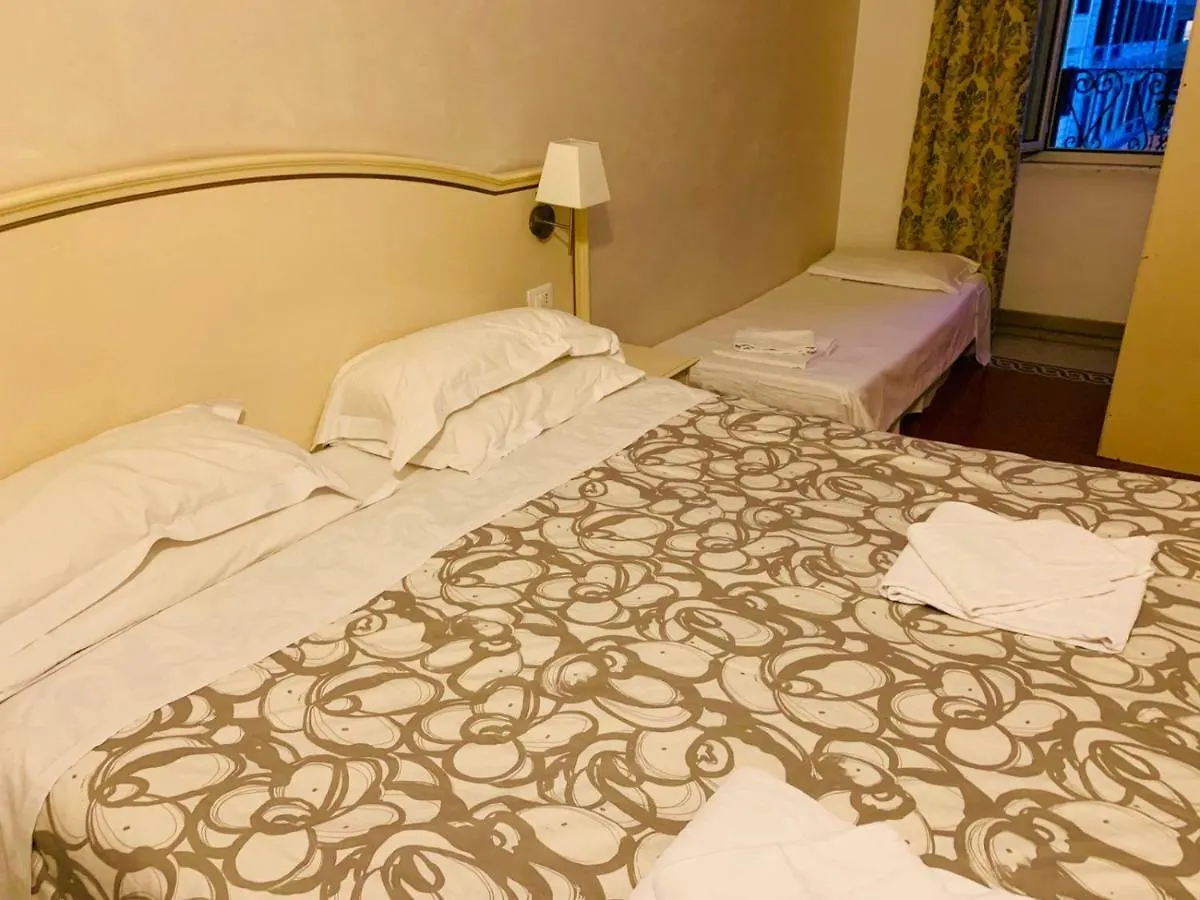 St. Peter Central Rooms B&B Rom 2*,